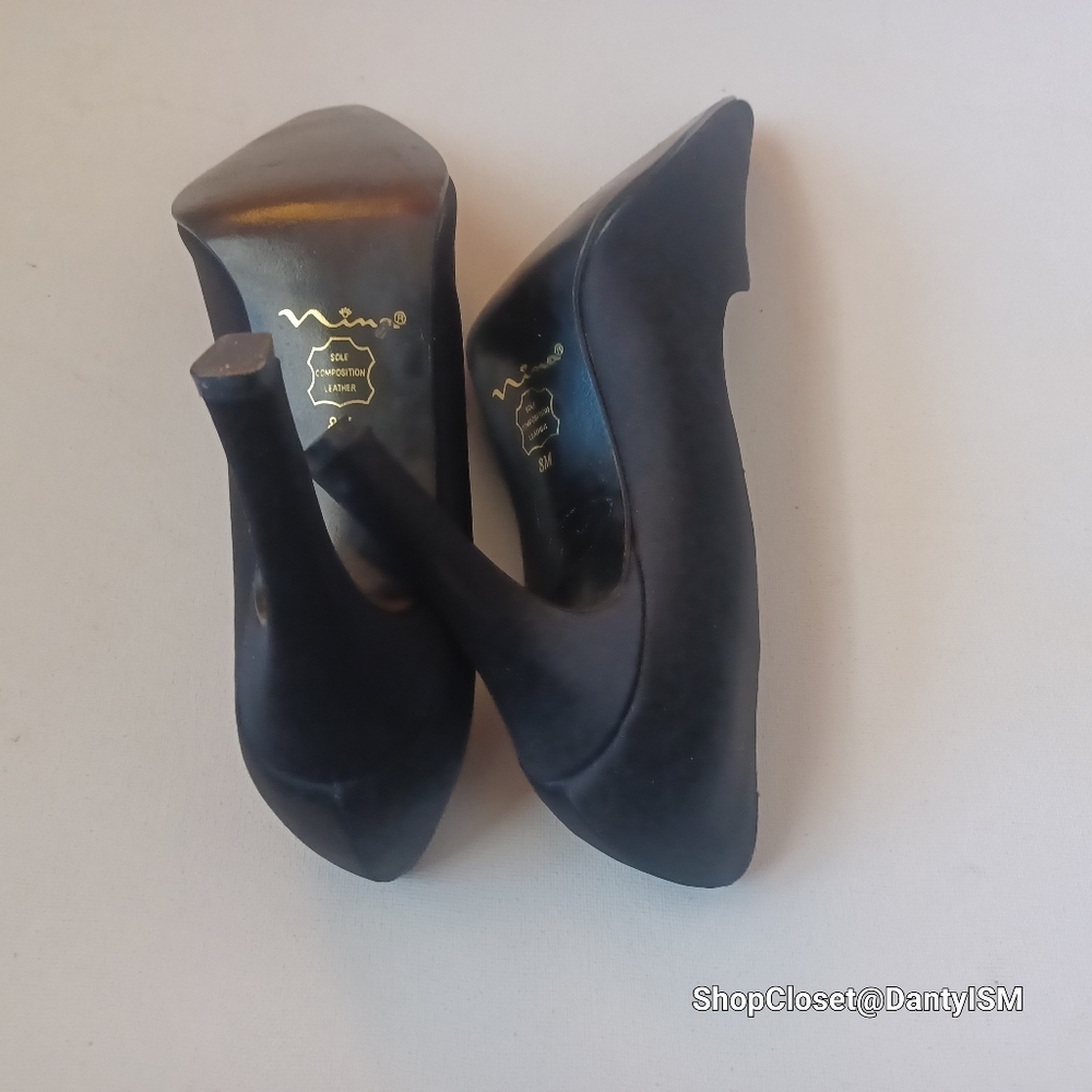 Elegant Black Heels with Rhinestone Detailing - Picture 9 of 16